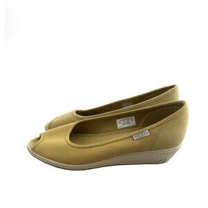 KEEN Cortona Mustard Peep Toe Wedge 9 Slip On Sandal